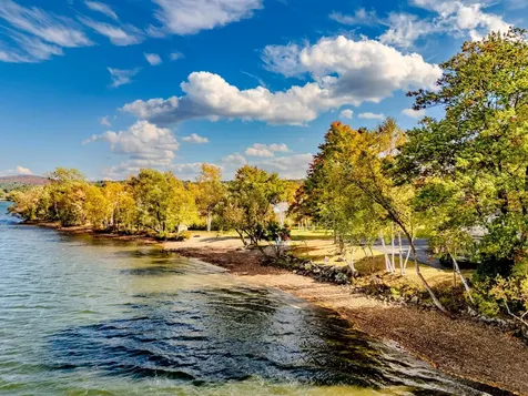 57 Farrants Point Newport City VT 05855