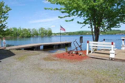 57 Farrants Point Newport City VT 05855