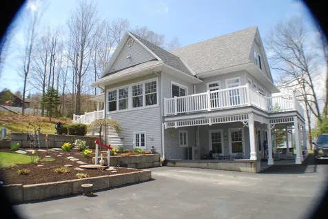 57 Farrants Point Newport City VT 05855