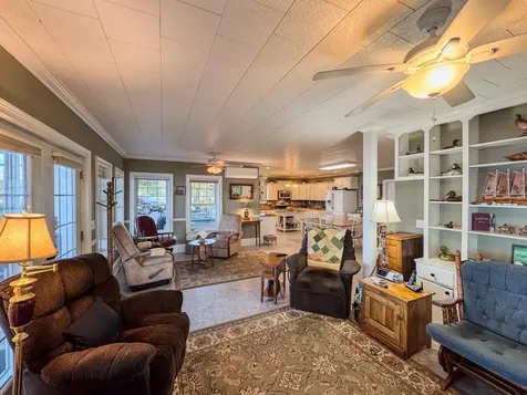 57 Farrants Point Newport City VT 05855