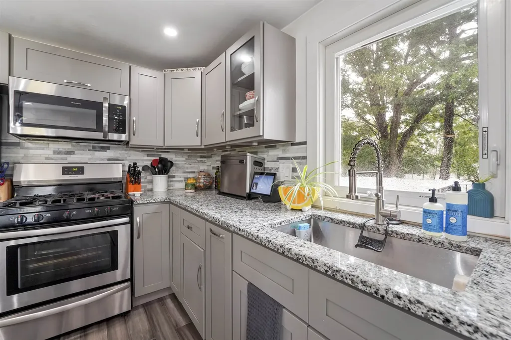 610 S Main Street Nashua NH 03060