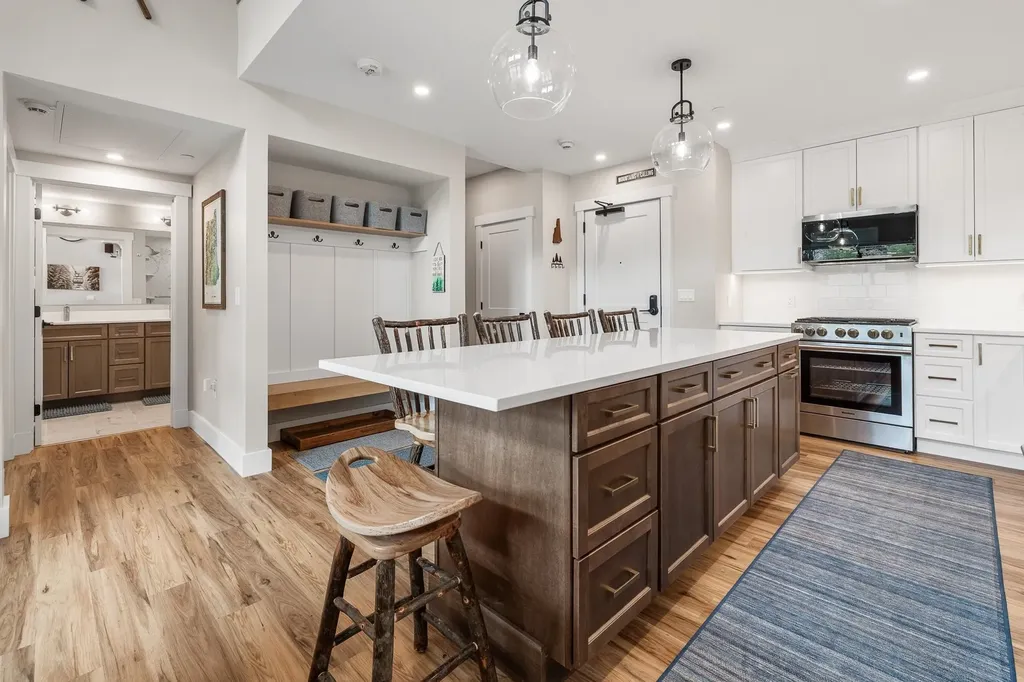 243 Skimobile Road Conway NH 03860