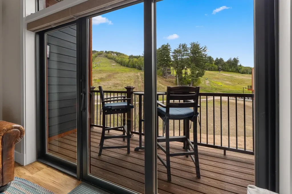 243 Skimobile Road Conway NH 03860