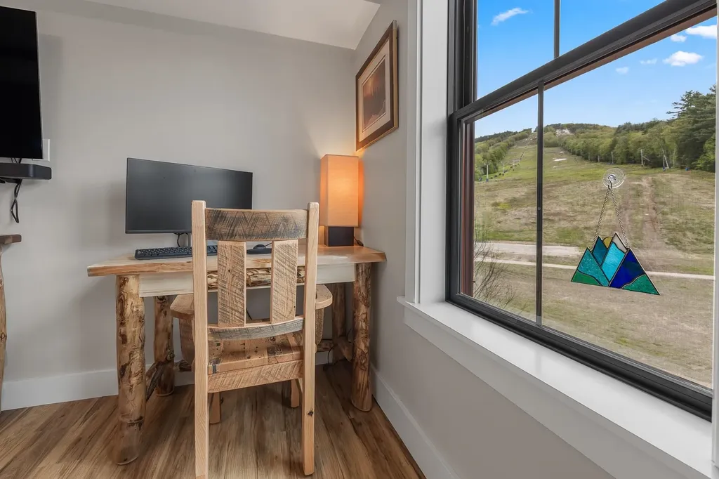 243 Skimobile Road Conway NH 03860