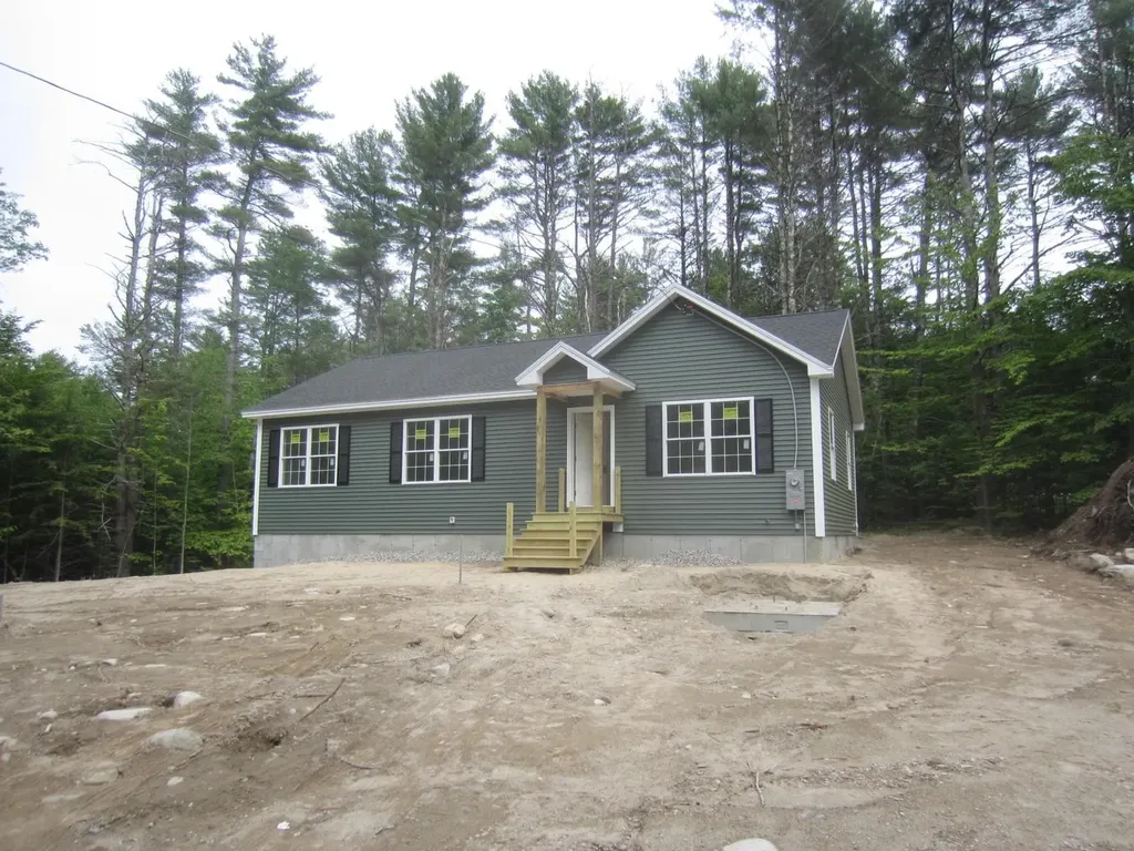 102 Thomas Drive Wakefield NH 03872