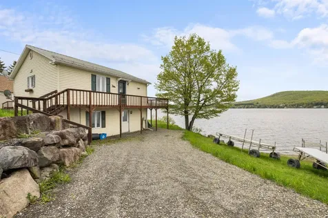 4506 Vt Route 114 Canaan VT 05903