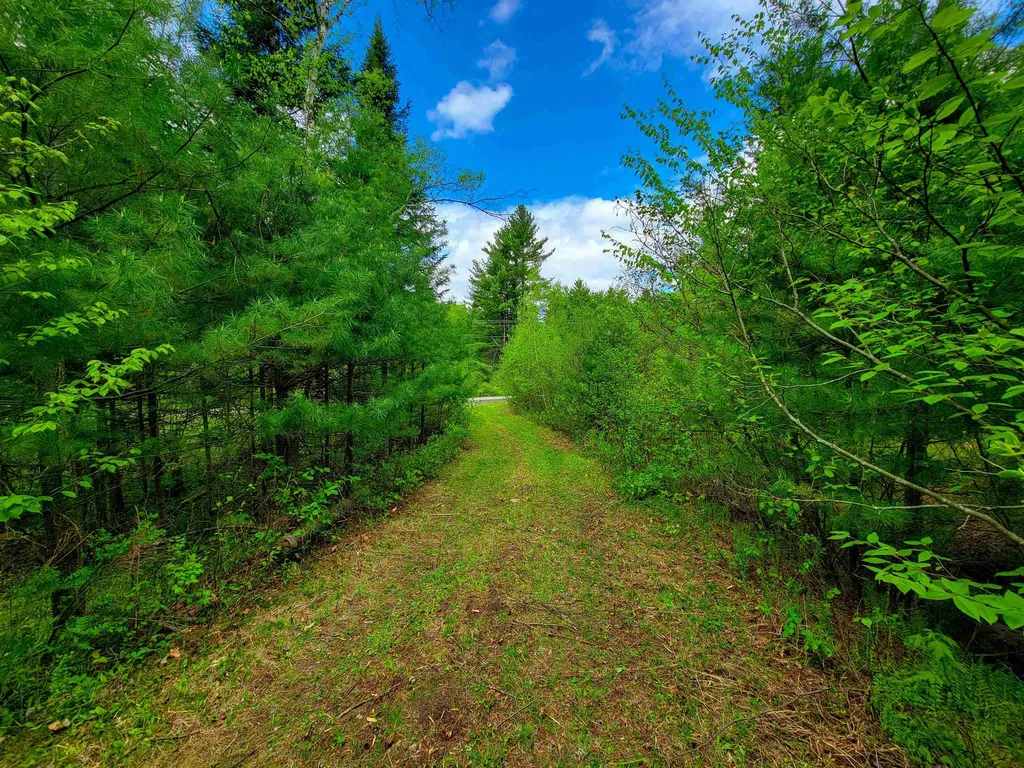 1088 Vt-105 Bloomfield VT 05905