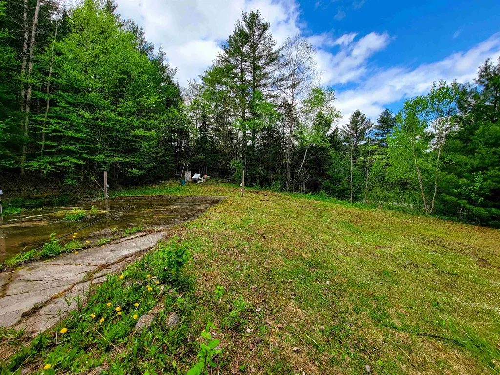 1088 Vt-105 Bloomfield VT 05905