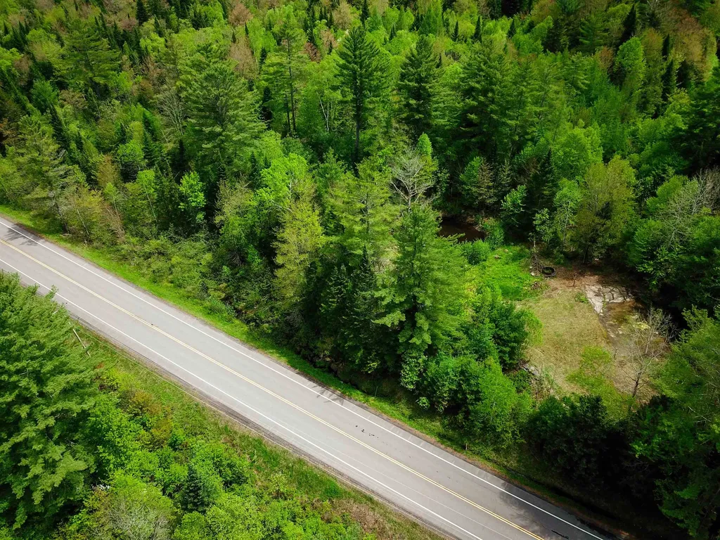 1088 Vt-105 Bloomfield VT 05905