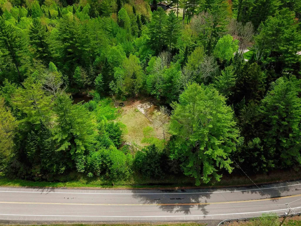 1088 Vt-105 Bloomfield VT 05905