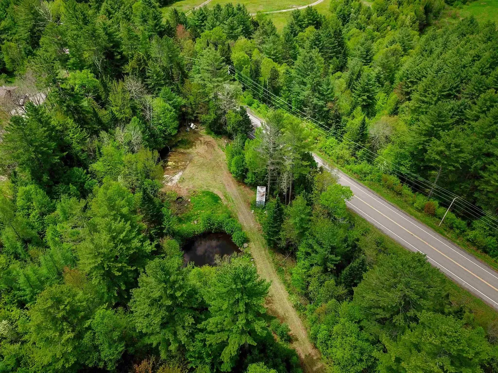 1088 Vt-105 Bloomfield VT 05905