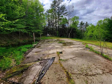 1088 Vt-105 Bloomfield VT 05905