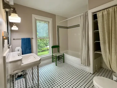 927 Water Street Bennington VT 05257