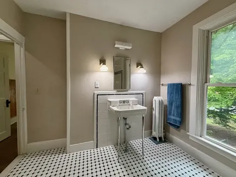 927 Water Street Bennington VT 05257