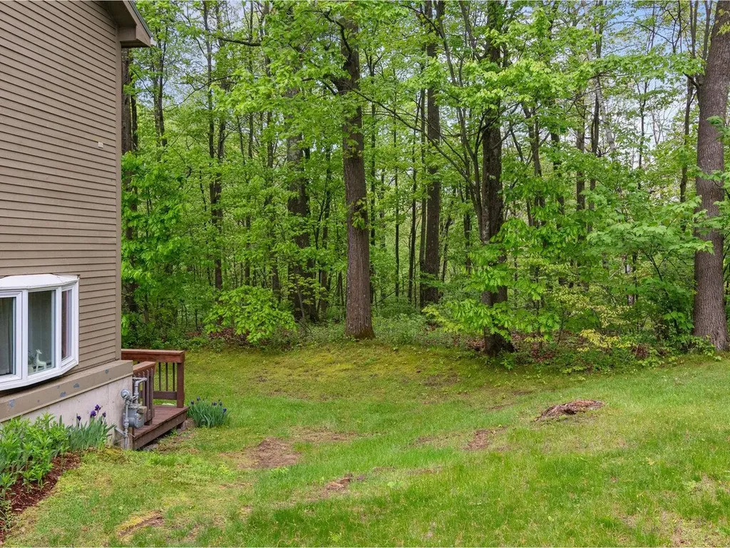 440 Oak Circle Colchester VT 05446