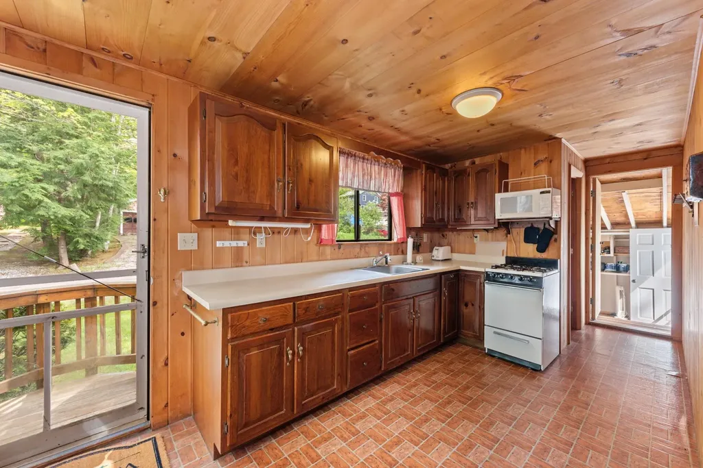 50 Browns Beach Road Bristol NH 03222