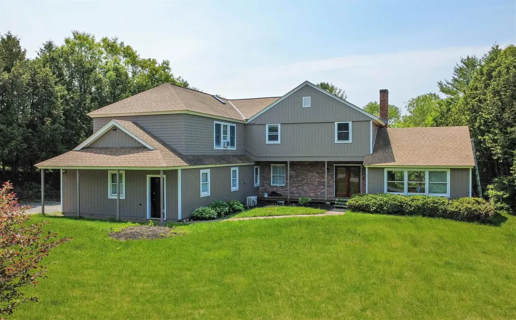 62 Lawrence Circle St. Johnsbury VT 05819