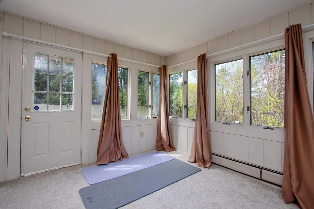 62 Lawrence Circle St. Johnsbury VT 05819