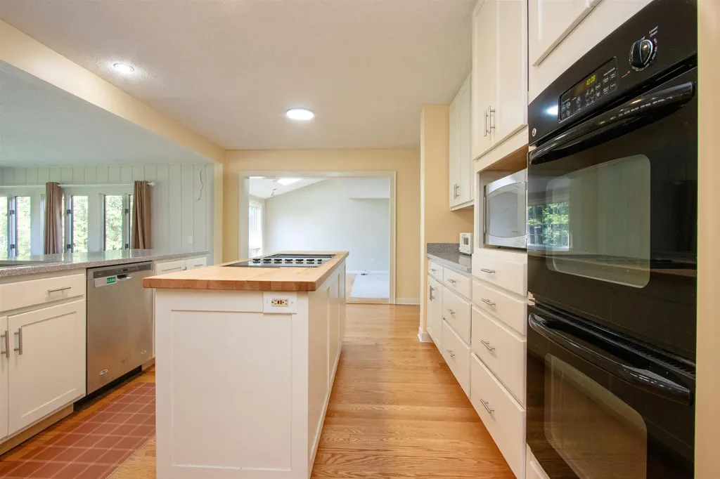 62 Lawrence Circle St. Johnsbury VT 05819