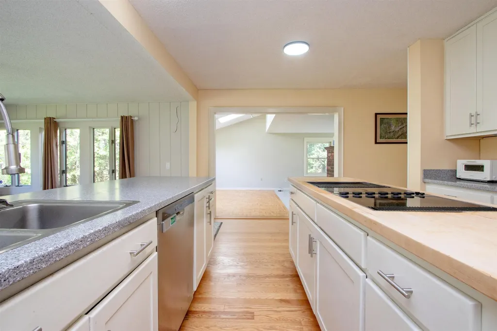 62 Lawrence Circle St. Johnsbury VT 05819