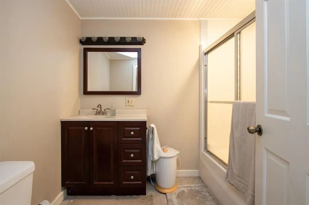 62 Lawrence Circle St. Johnsbury VT 05819