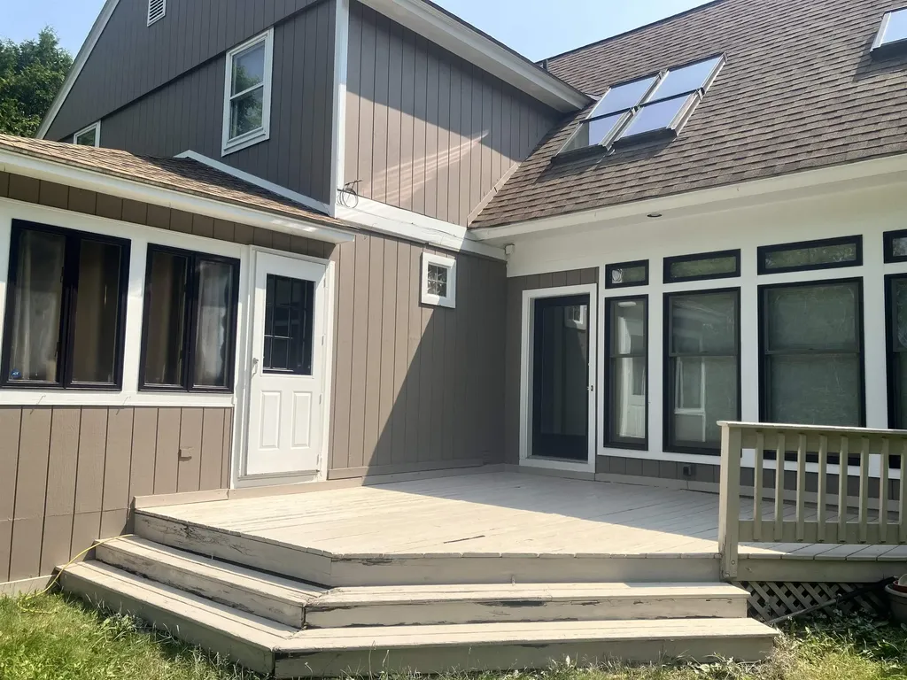 62 Lawrence Circle St. Johnsbury VT 05819