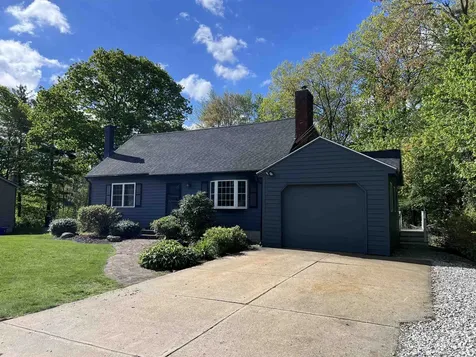 396 Woodcrest Court Manchester NH 03109