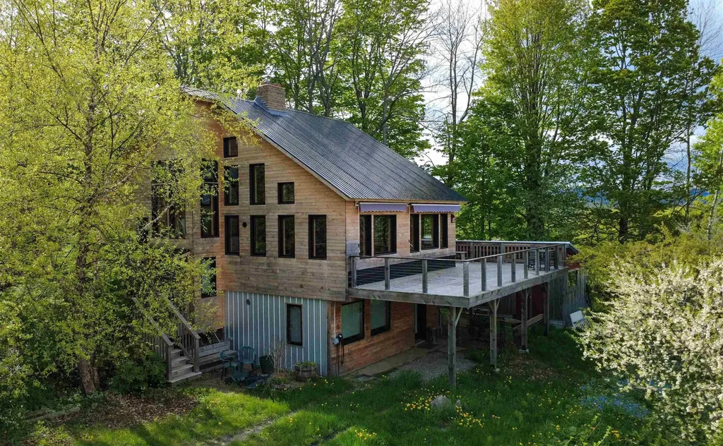 304 Green Bay Loop Peacham VT 05862
