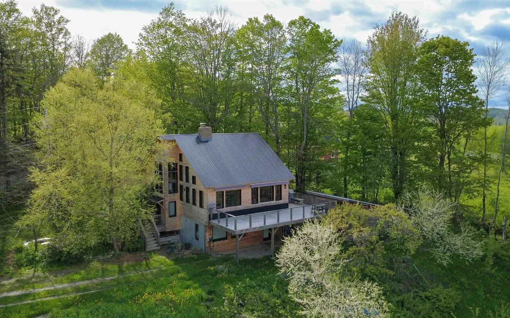 304 Green Bay Loop Peacham VT 05862