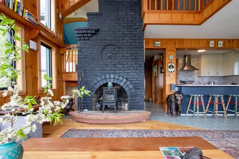 304 Green Bay Loop Peacham VT 05862