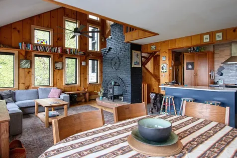 304 Green Bay Loop Peacham VT 05862