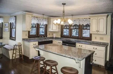 34 Baker Avenue Deerfield NH 03037