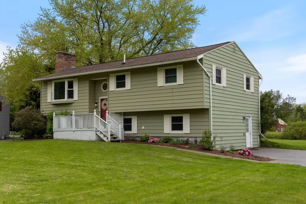 82 Stirrup Circle Williston VT 05495