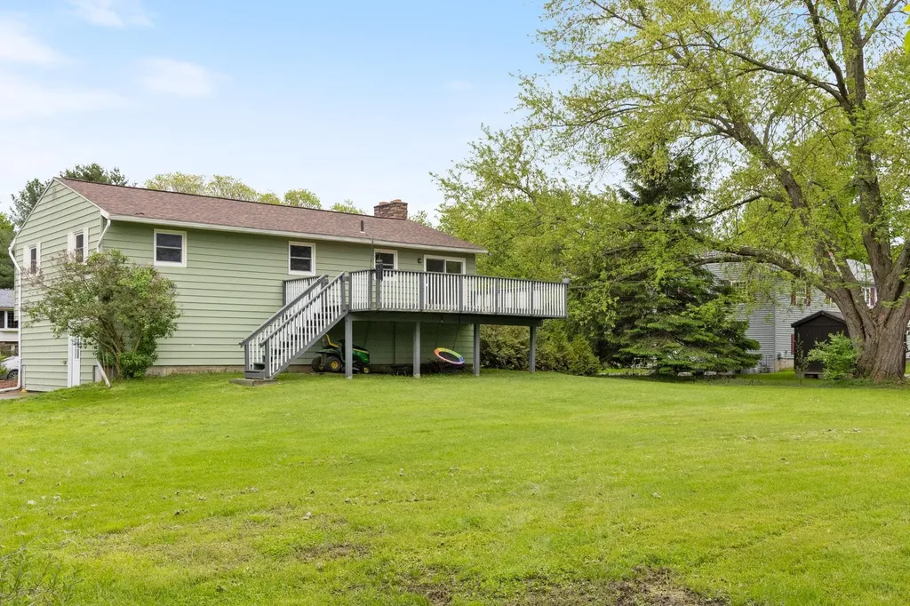 82 Stirrup Circle Williston VT 05495