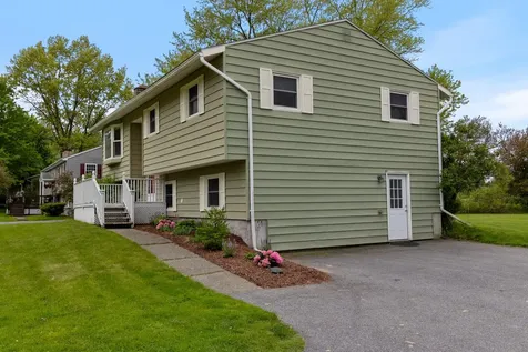 82 Stirrup Circle Williston VT 05495