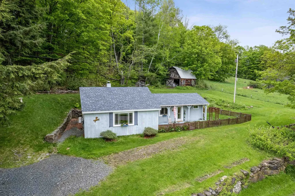 879 Dairy Hill Road Royalton VT 05068
