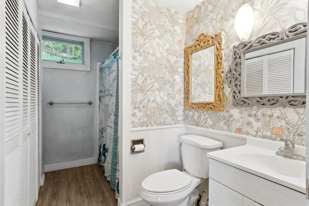 879 Dairy Hill Road Royalton VT 05068