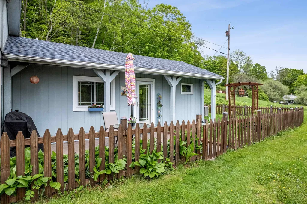 879 Dairy Hill Road Royalton VT 05068