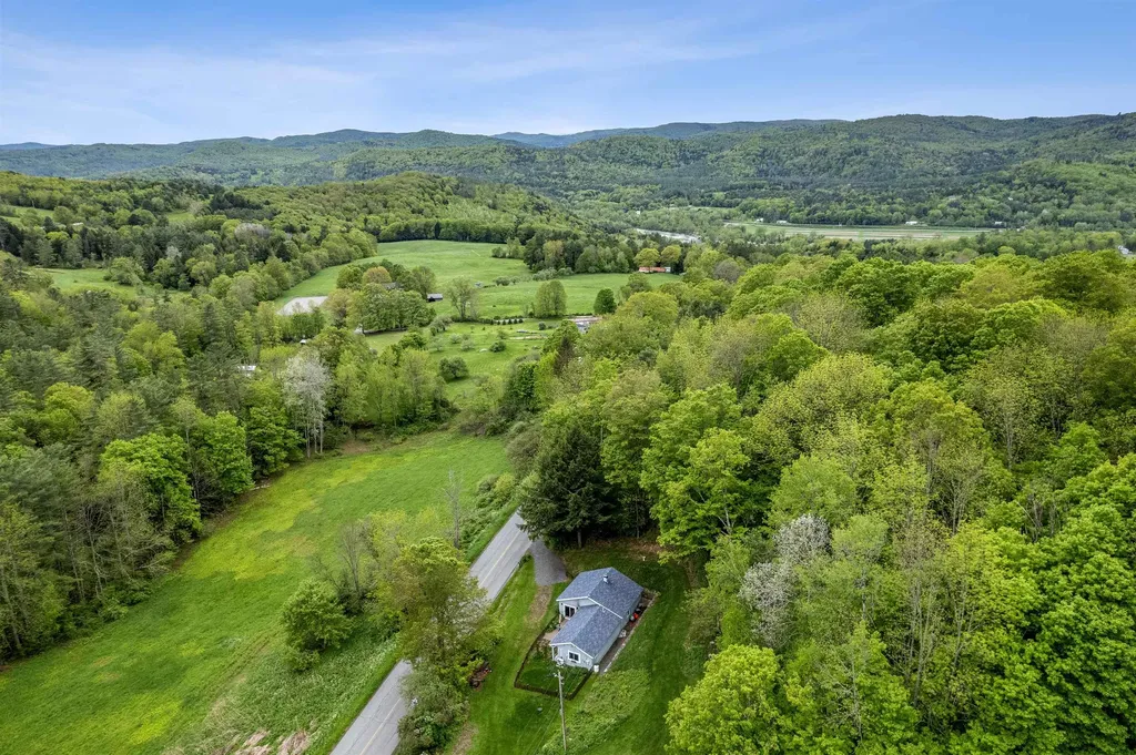 879 Dairy Hill Road Royalton VT 05068
