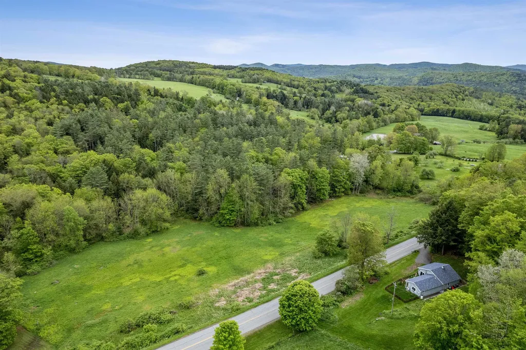 879 Dairy Hill Road Royalton VT 05068