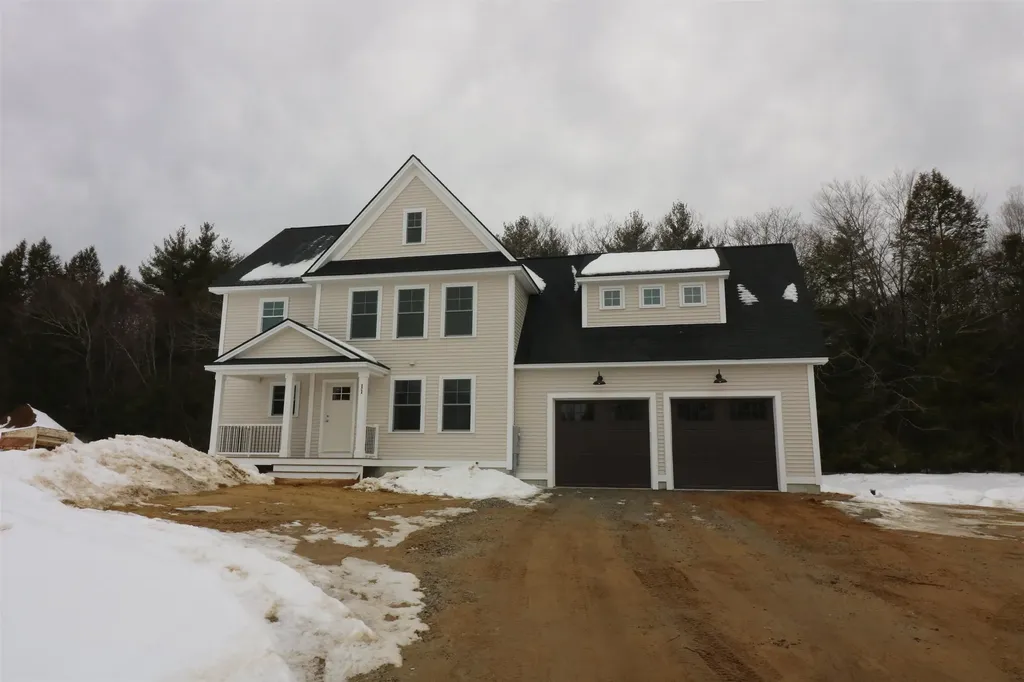 11 Stone Creek Drive Brentwood NH 03833