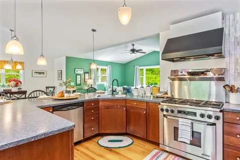 27 Wildwood Drive Essex VT 05452