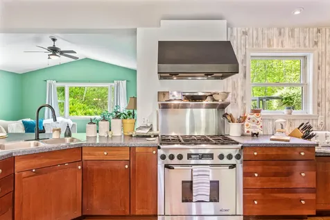27 Wildwood Drive Essex VT 05452