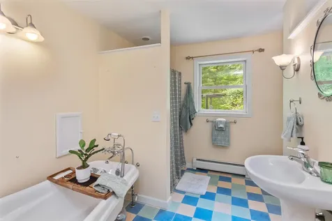 27 Wildwood Drive Essex VT 05452