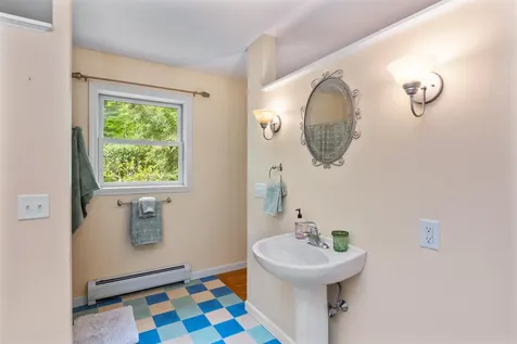 27 Wildwood Drive Essex VT 05452