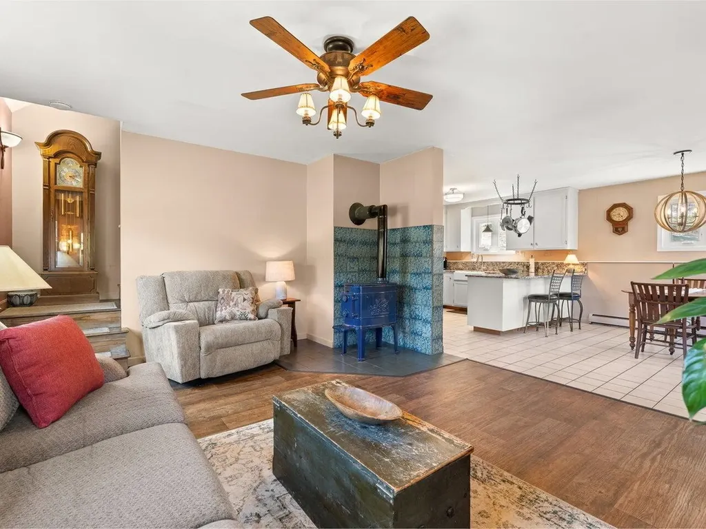 100 Plateau Road Calais VT 05650