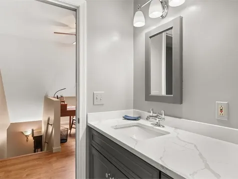 100 Plateau Road Calais VT 05650