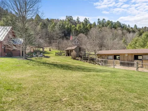 100 Plateau Road Calais VT 05650