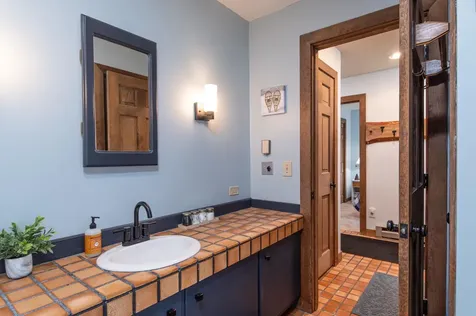 934 East Ash Road Plymouth VT 05056