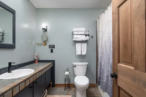 934 East Ash Road Plymouth VT 05056